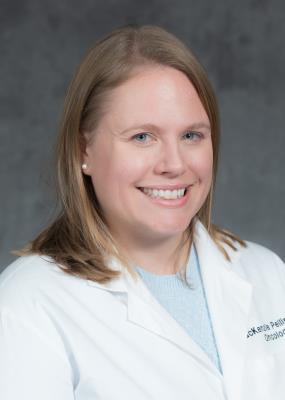 Mackenzie Pellin, DVM, DACVIM (Oncology), DACVR (Radiation Oncology)
Mackenzie Pellin, DVM, DACVIM (Oncology), DACVR (Radiation Oncology)